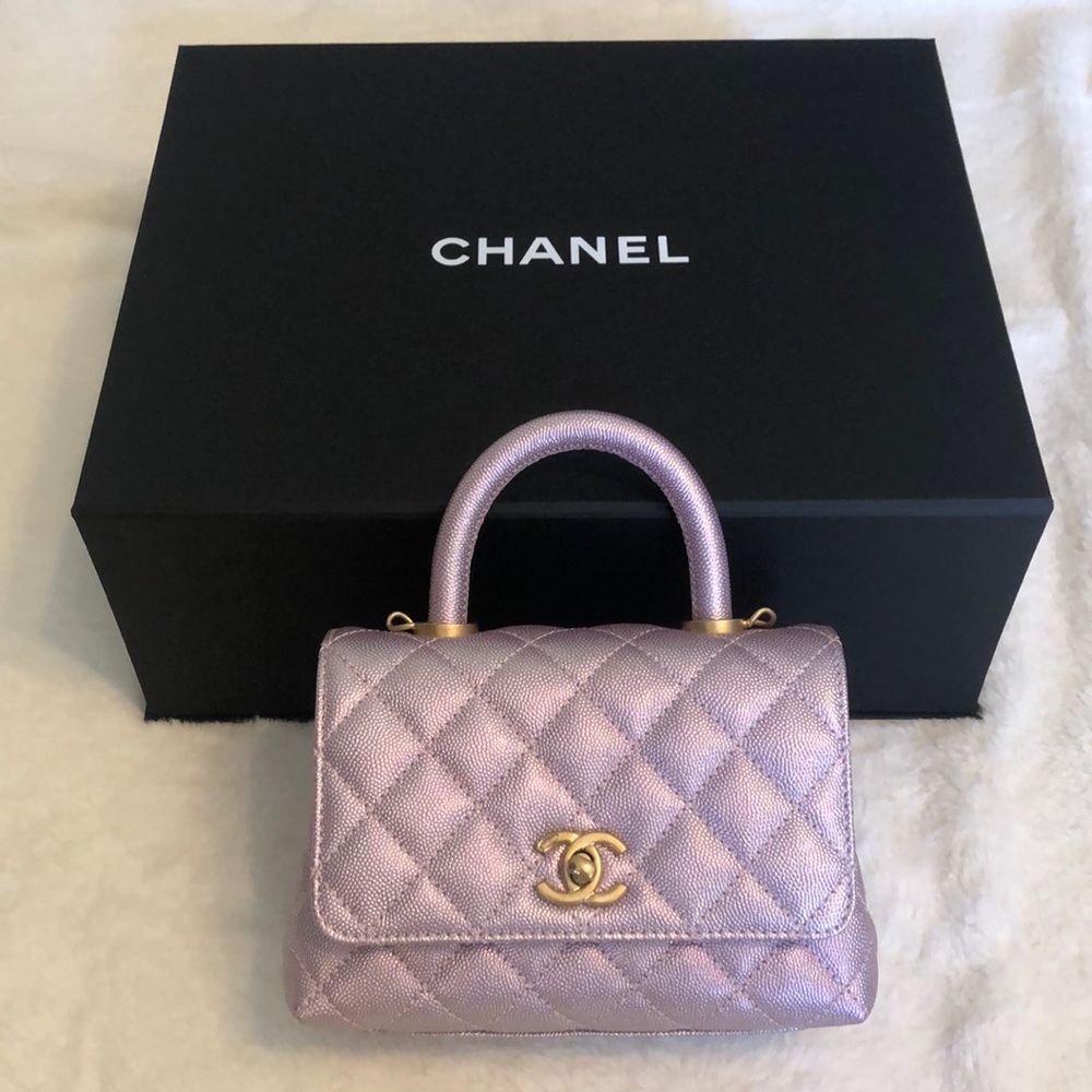 Chanel mini flap bag with handle💕